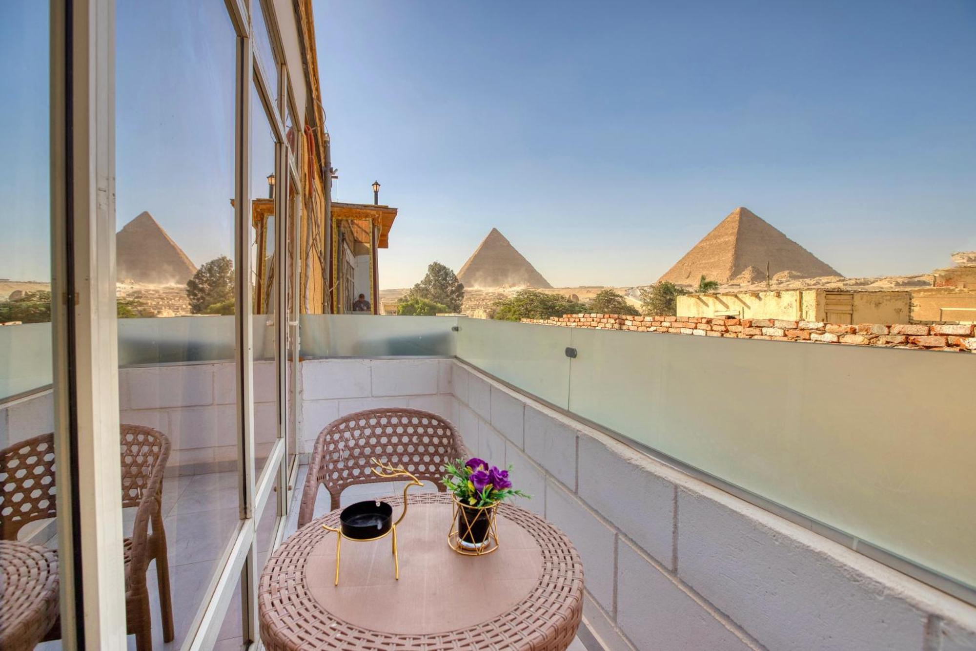 Shadow Pyramids Suites And Jacuzzi Kafret el-Gabal Eksteriør billede