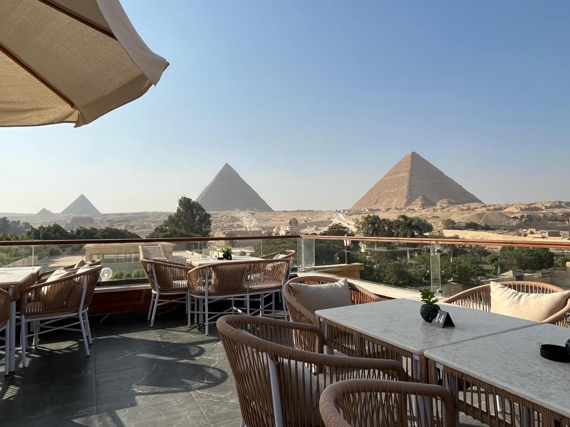 Shadow Pyramids Suites And Jacuzzi Kafret el-Gabal Eksteriør billede